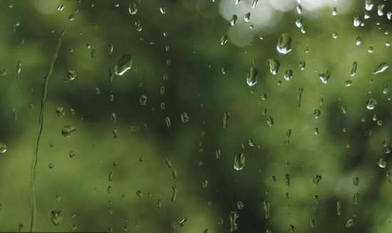 夏季多雨，女性千萬注意淋雨后的保健養(yǎng)生