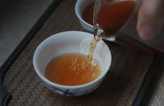 在春天喝普洱茶，怎么搭配更養(yǎng)生